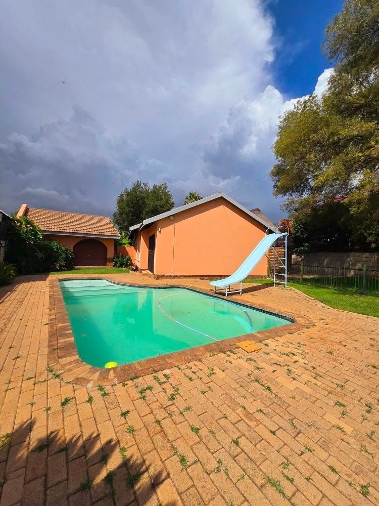 4 Bedroom Property for Sale in Orkney North West